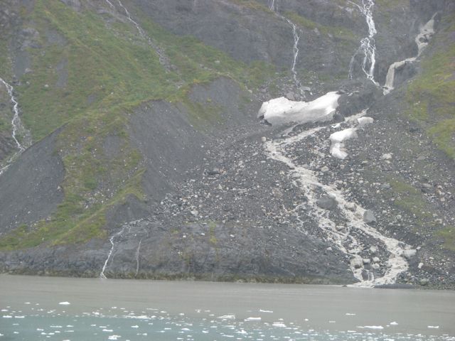 The area is a popular cruise ship destination,