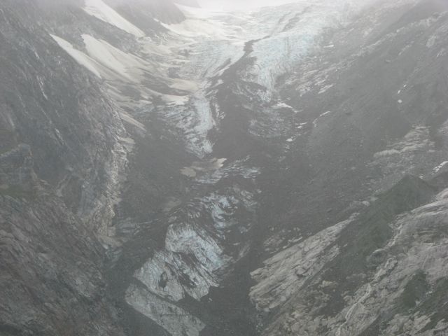 Glacier Bay contains sixteen glaciers,