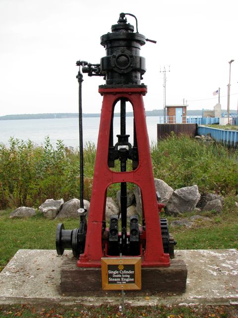Single cylinder Double acting Steam Engine