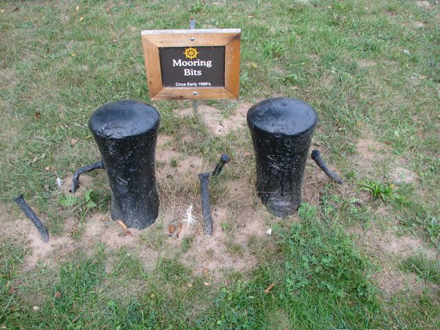 Mooring Bits